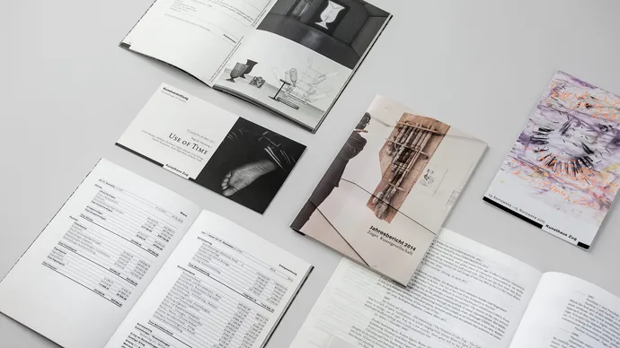 kunsthaus zug kunst corporate design editorial flyer jahresbericht gestaltung 21