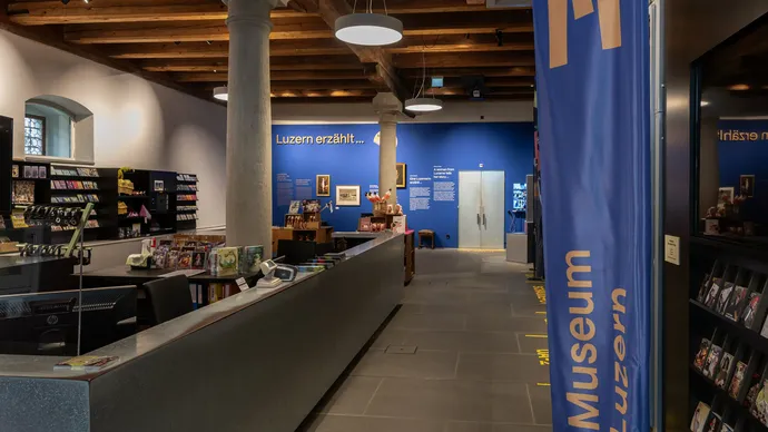 museum luzern lu222 ausstellung szenografie beschriftung projektionen 2740