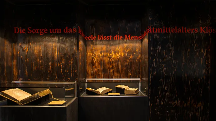 signaletik zhb zentral und hochschul bibliothek luzern sonderausstellung buchmalerei 2031